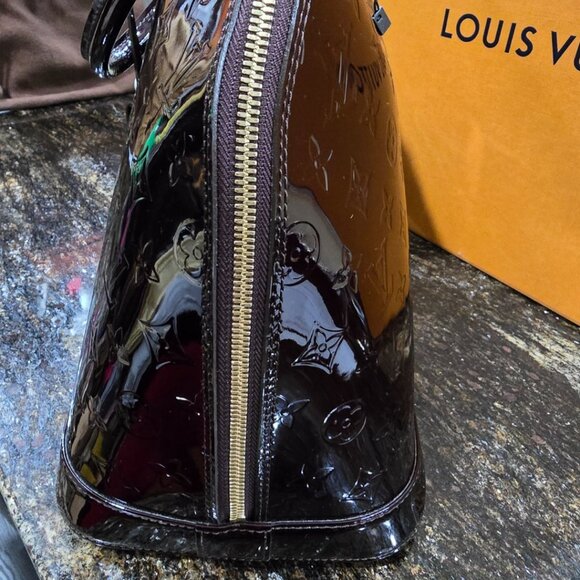 PRISTINE CONDITION Louis Vuitton Vernis Alma GM - Picture 5 of 11